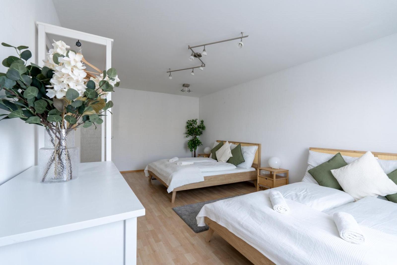 Two Bedrooms - 85 Squaremeters - 4 Min To U6 Dresdner Str Vídeň Exteriér fotografie